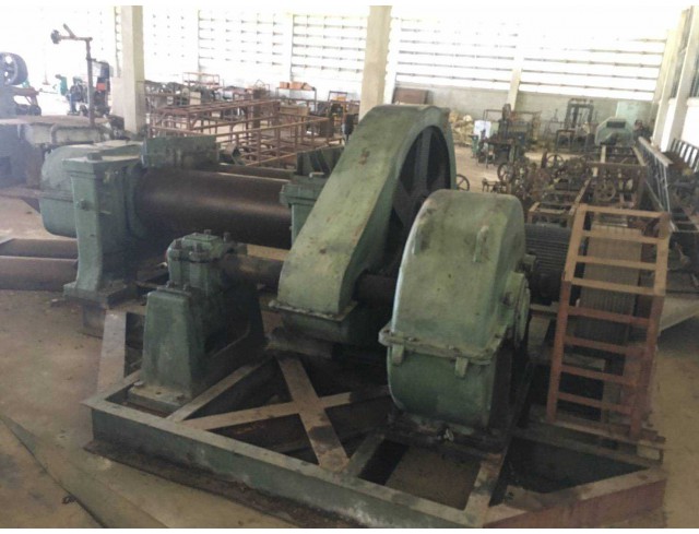 ลูกกลิ้งผสมยาง Two roll rubber mill มือสองจากสวีเดน